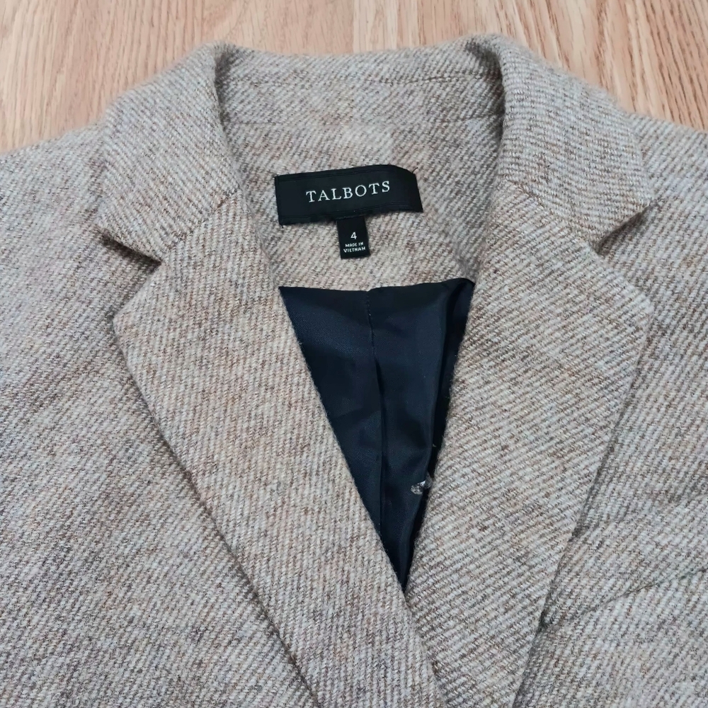 Talbots Women's Size 4 Wool Blend Herringbone Blazer Suit Jacket Tan Light Brown